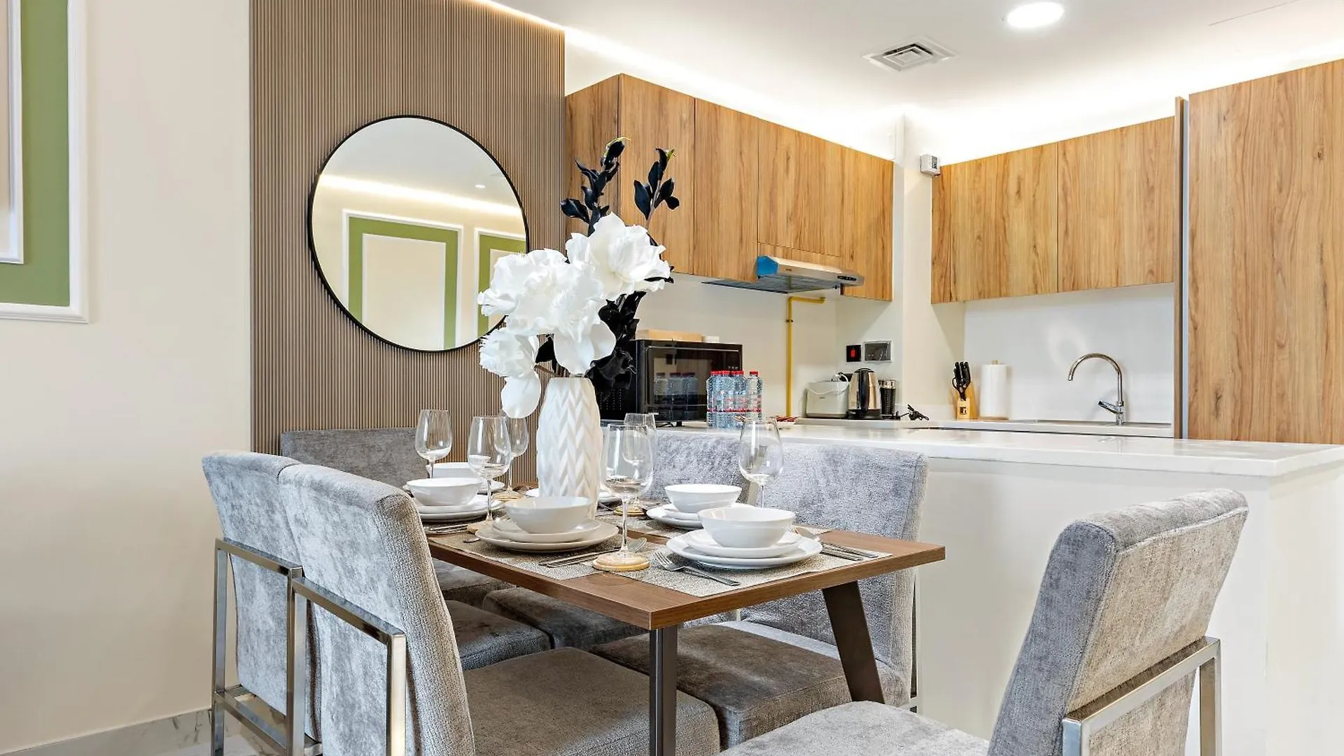 Lakeside Luxury Living In Al Maryah Island Abu Dhabi