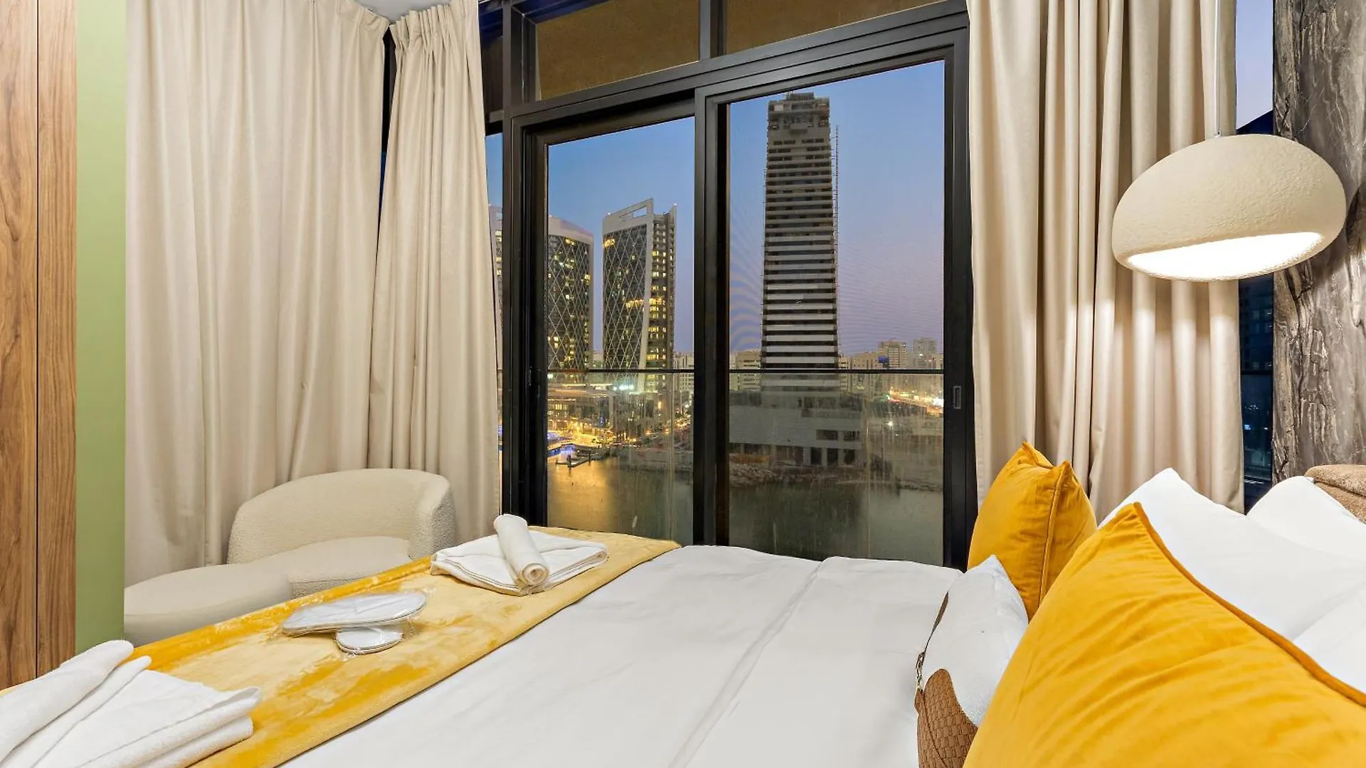 Lakeside Luxury Living In Al Maryah Island Abu Dabi