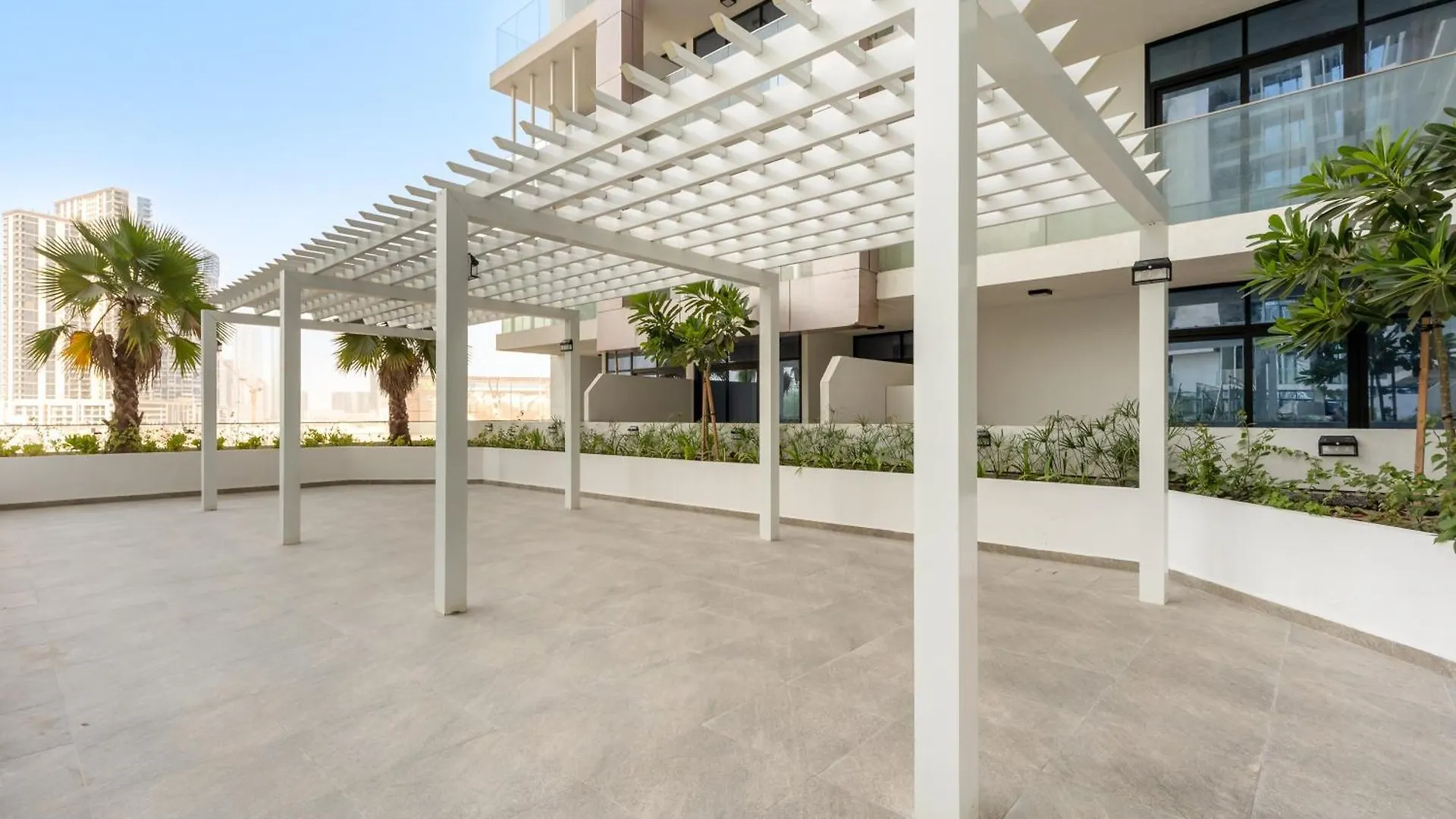 Lakeside Luxury Living In Al Maryah Island Abu Dabi